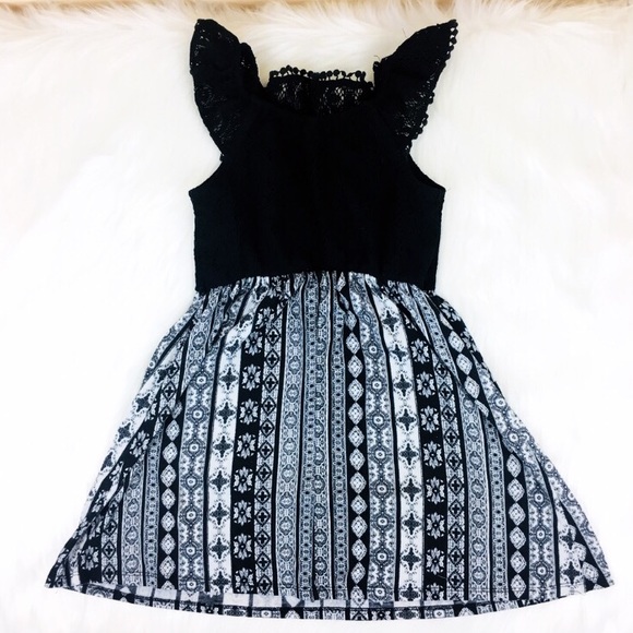 Xhilaration Girls Black & White Lace Dress Size Sm - Picture 2 of 7